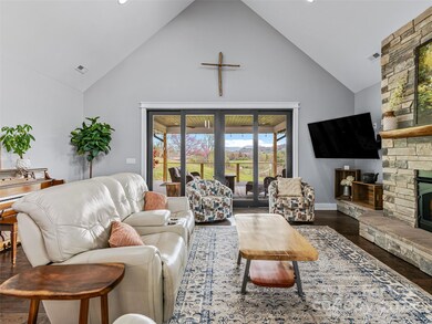 1296 Chestnut Gap Rd, Hendersonville, NC 28792 - photo 5