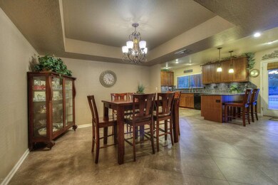 006_Dining_Room[1]