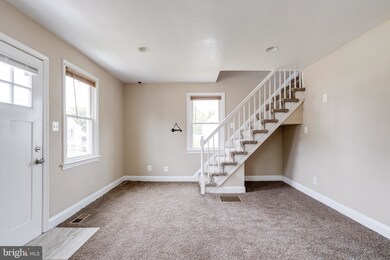 541 W Woodlynn Rd, Essex, MD 21221 - photo 3