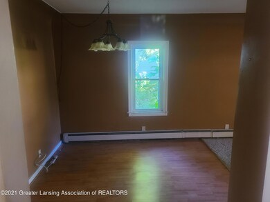 1975 Elm St, Holt, MI 48842 - photo 3