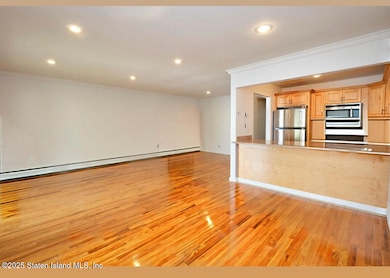 400 Aspen Knolls Way unit B2, Staten Island, NY 10312 - photo 7