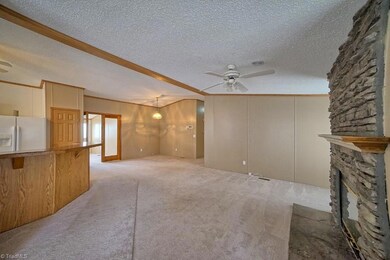 272 Knox Farm Rd, Statesville, NC 28677 - photo 4