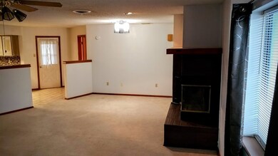 817 Larkspur St, Alamogordo, NM 88310 - photo 4