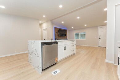 975 N H St unit 22, Tulare, CA 93274 - photo 5