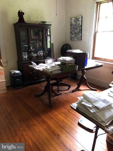 6112 Fair Oaks Ave, Baltimore, MD 21214 - photo 2