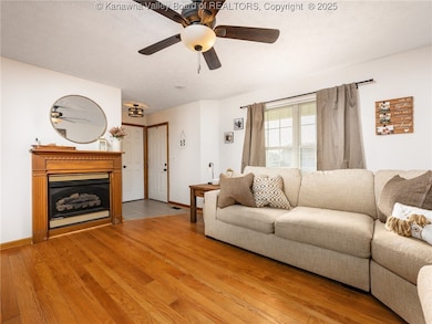 123 Jamie Ln, Eleanor, WV 25070 - photo 5