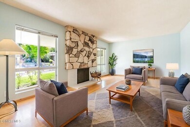 2085 Rayshire St, Thousand Oaks, CA 91362 - photo 2