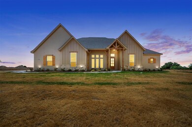 513 Longhorn Dr, Springtown, TX 76082 - photo 2