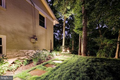 3310 Rocky Mount Rd, Fairfax, VA 22031 - photo 6