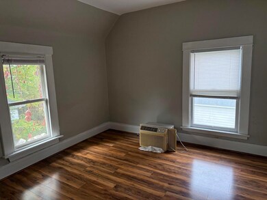913 Bryant St, Kalamazoo, MI 49001 - photo 7