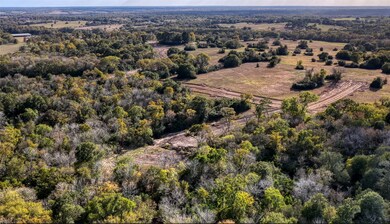 25 Millwood Trail, Brenham, TX 77833 - photo 5