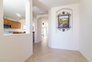 FRONT ENTRANCE NOOK