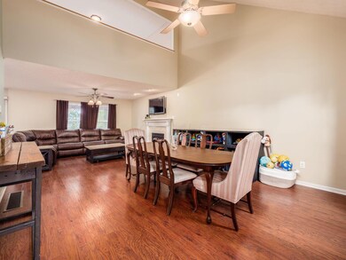 018_a_C - 631 Norfolk Sq S040