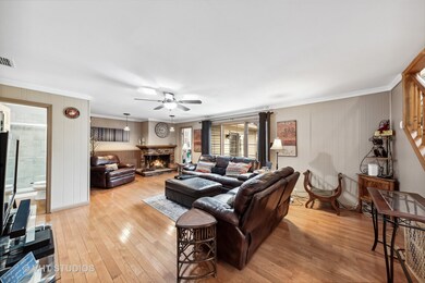 2302 Robin Ln, Rolling Meadows, IL 60008 - photo 6