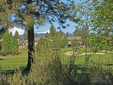19373 Soda Springs Dr, Bend, OR 97702 - photo 2