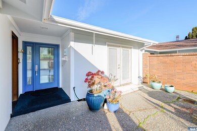 100 Hilltop Dr unit B, Sequim, WA 98382 - photo 4