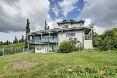 Beautiful Hillside home!