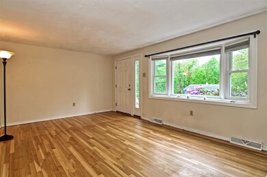 19 Newburgh Rd, Nashua, NH 03062 - photo 3