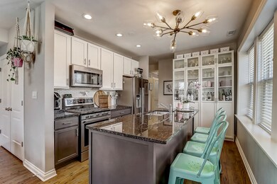 2243 W Ainslie St unit 22433W, Chicago, IL 60625 - photo 5