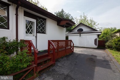 7528 Rogers Ave, Upper Darby, PA 19082 - photo 4