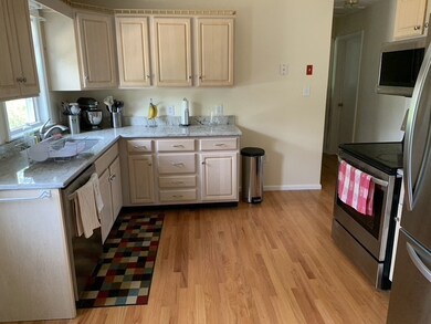 164 Adams Ave, West Newton, MA 02465 - photo 2