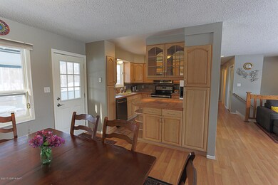 Dining/Kitchen
