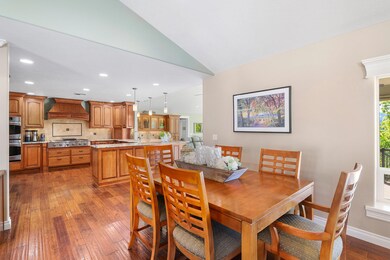 370PauldineWay-009