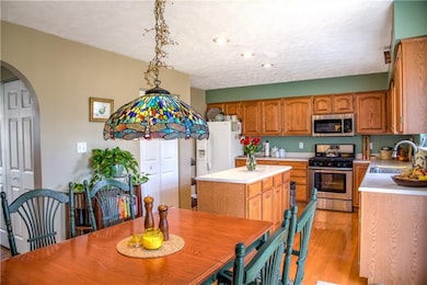 Eat in Kitchen
