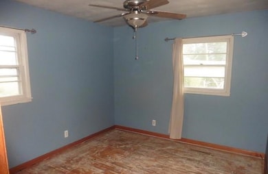 736 Mckinley Ave, Ottumwa, IA 52501 - photo 6