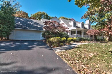 28 Alpine Dr, Moosic, PA 18507 - photo 2