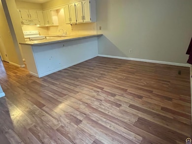 2004 Greenbriar Dr, Emporia, KS 66801 - photo 6