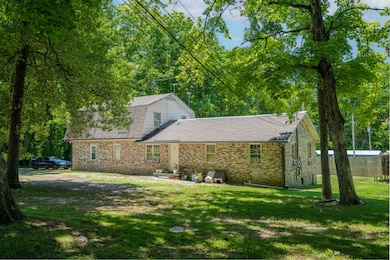 1380 Mapleash Ave, Columbia, TN 38401 - photo 2