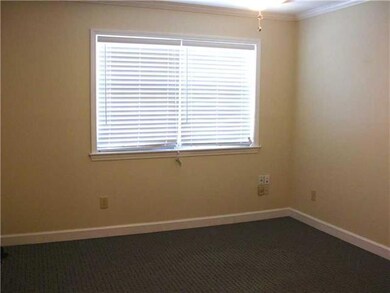 Studio/Study/Office. Larger private office