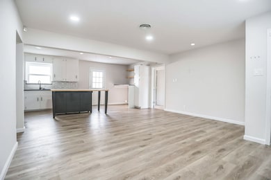 913 Zelda Dr, Hurst, TX 76053 - photo 3