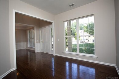 Front den, sitting room or office space