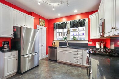 All stainless in the kitchen; home is sold with ap