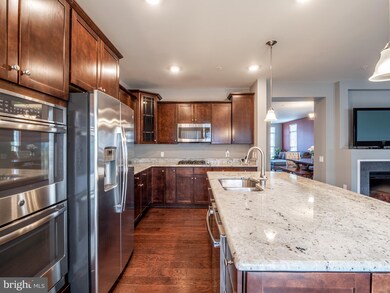 43585 Helmsdale Terrace, Chantilly, VA 20152 - photo 4