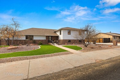 8-web-or-mls-1146 Redwood Tree St-30