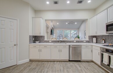 15 Fallsbury Ct, Spring, TX 77382 - photo 7