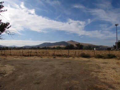 27417 Avenue 146, Porterville, CA 93257 - photo 3