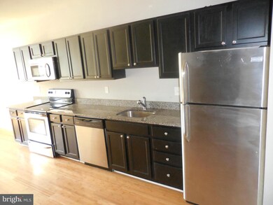 1226 N Calvert St unit 4, Baltimore, MD 21202 - photo 4