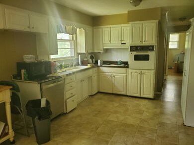 211 Lakeshore Dr, McMinnville, TN 37110 - photo 7