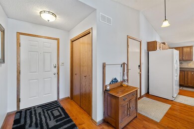 205 Southview Dr, Waukee, IA 50263 - photo 4