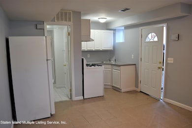 233 Taylor St unit 2, Staten Island, NY 10310 - photo 4