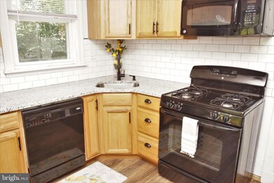 2735 Kildaire Dr, Parkville, MD 21234 - photo 6