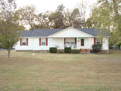 334 Cessna Ln, Shelbyville, TN 37160 - photo 3