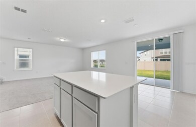 Center Island w/Storage