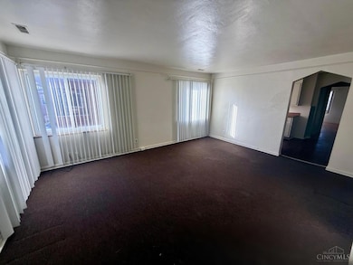 7747 Stillwell Rd, Cincinnati, OH 45237 - photo 3