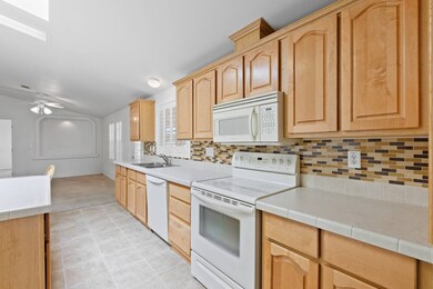 2550 S Ellsworth Rd unit 685, Mesa, AZ 85209 - photo 6