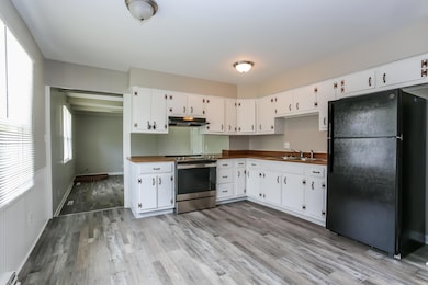 3735 Gairlock Dr, Columbus, OH 43228 - photo 7